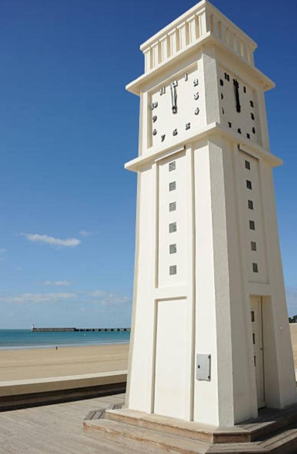 Remblai Des Sables D'Olonne - 2 Chambres - Parking Et Piscine เลส์ซาบล์-โดล็อนน์ ภายนอก รูปภาพ